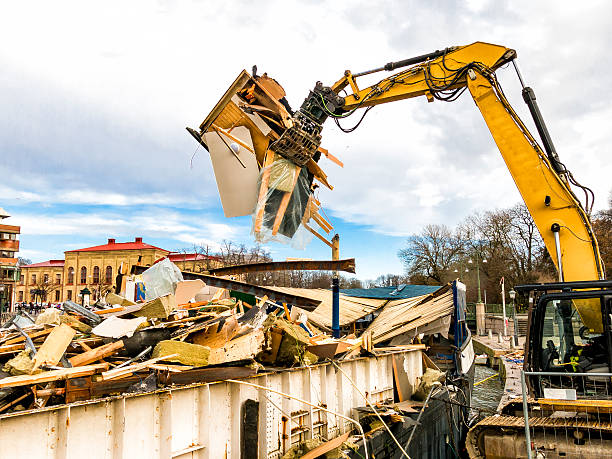 Best Yard Cleanup Services  in Jonesboro, IN